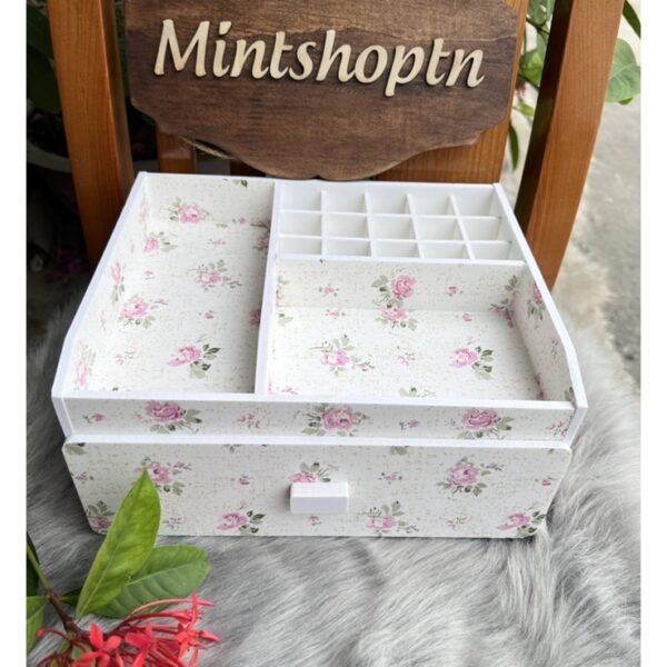 kệ đựng mỹ phẩm nhỏ hoa nhí 25cm