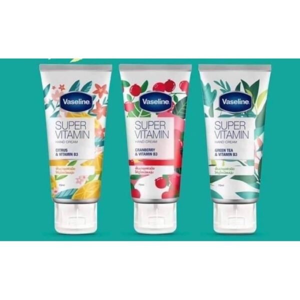 Kem dưỡng da tay Vaseline super 70ml vitamine