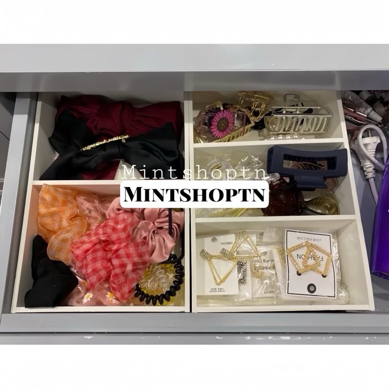 khay chia ngăn kéo tủ đựng mỹ phẩm hoặc đựng phụ kiện tiện dụng.