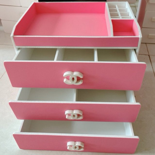 Tủ đựng mỹ phẩm 4 tầng 30cm